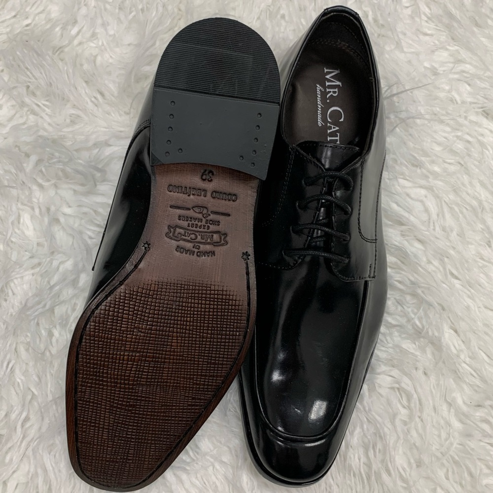 NWT- Handmade leather dress shoes Mr. Cat